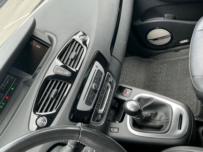Renault Grand Scenic 1.6 dCi BOSE Edition 2016 – снимка 41