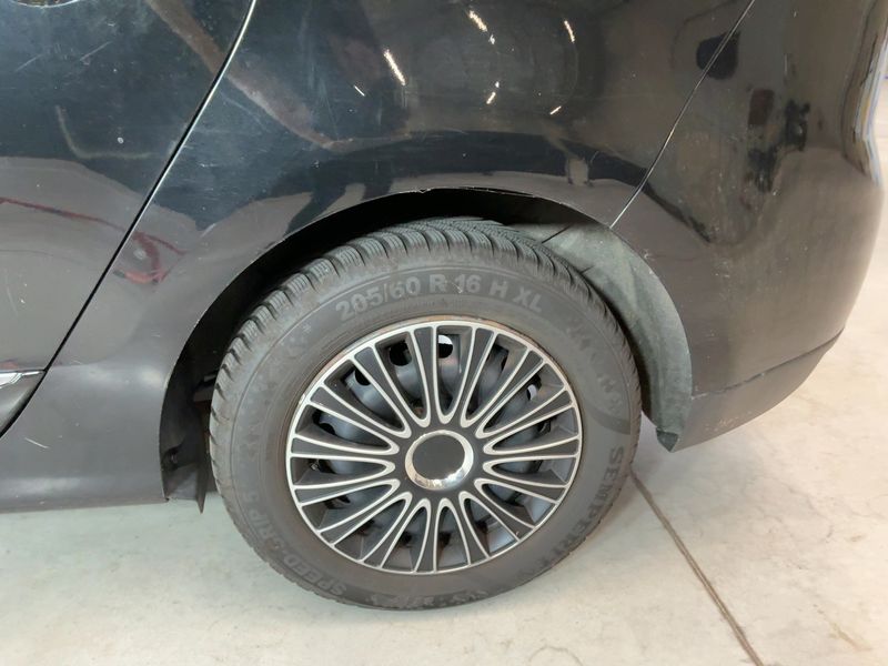 Renault Grand Scenic 1.6 dCi BOSE Edition 2016 – снимка 5
