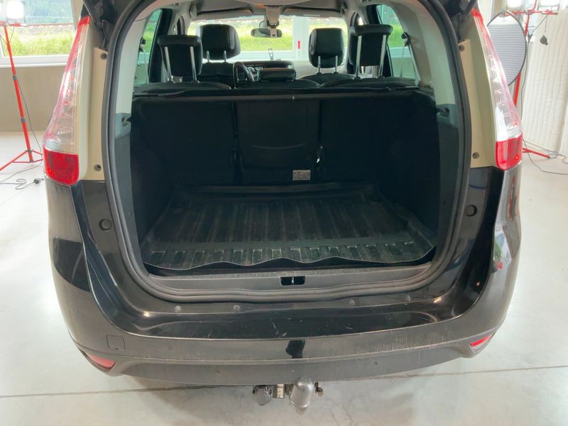 Renault Grand Scenic 1.6 dCi BOSE Edition 2016 – снимка 15