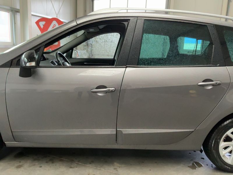 Renault Grand Scenic 1.5 dCi Limited 2015 – снимка 4