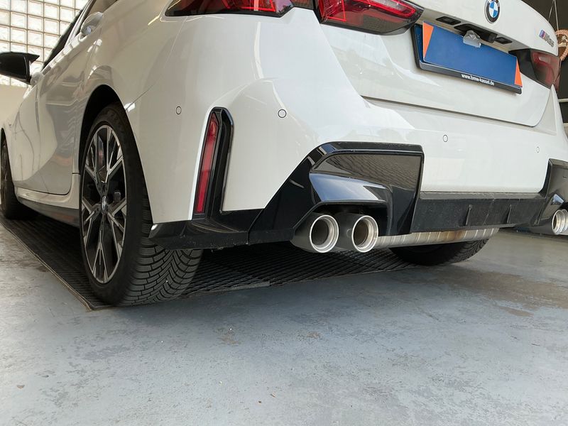BMW 1er M135 xDrive 2025 – снимка 25