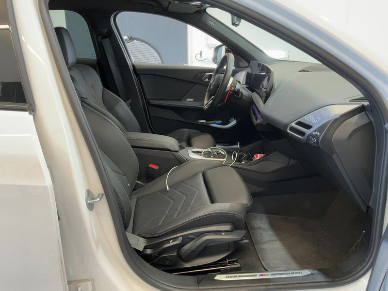 BMW 1er M135 xDrive 2025 – снимка 16