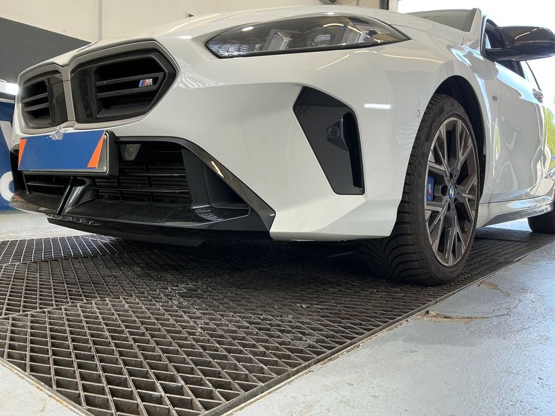 BMW 1er M135 xDrive 2025 – снимка 32