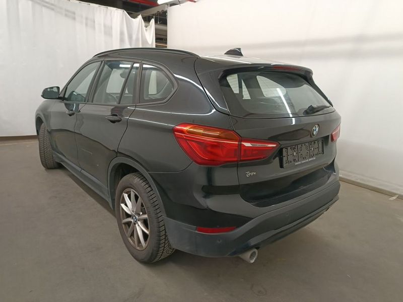 BMW X1 sDrive 16d Lounge 2022 – снимка 3