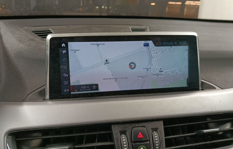 BMW X1 sDrive 16d Lounge 2022 – снимка 13
