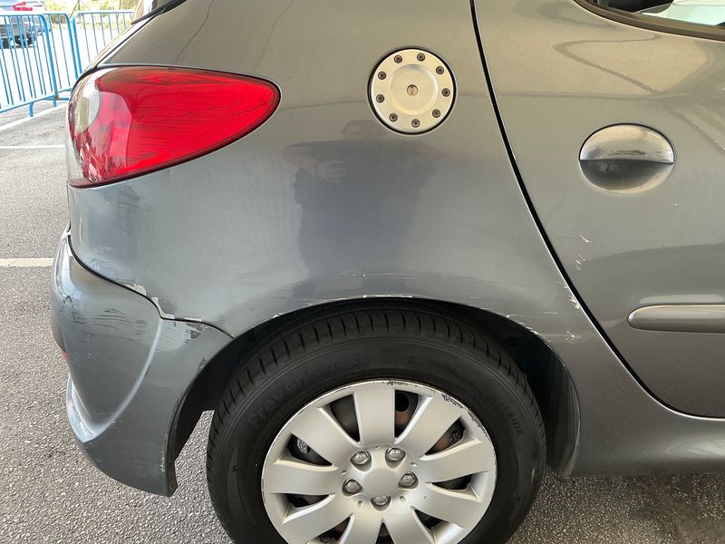 Peugeot 206+ 1.1 Basis 2010 – снимка 24