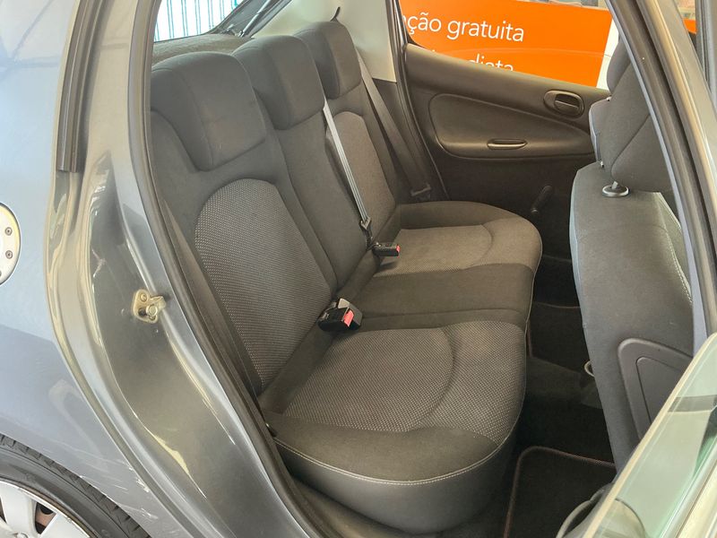 Peugeot 206+ 1.1 Basis 2010 – снимка 19