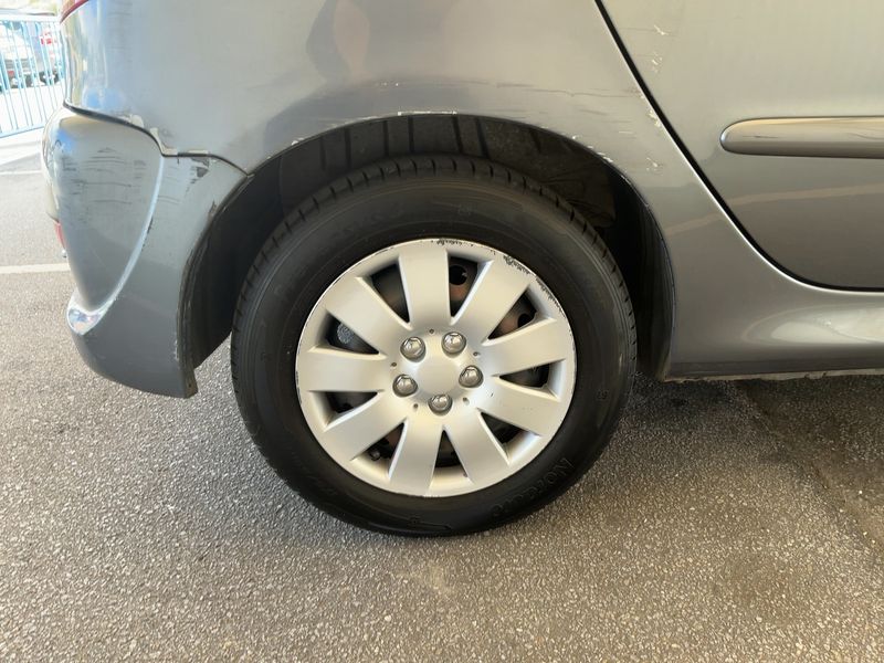 Peugeot 206+ 1.1 Basis 2010 – снимка 9