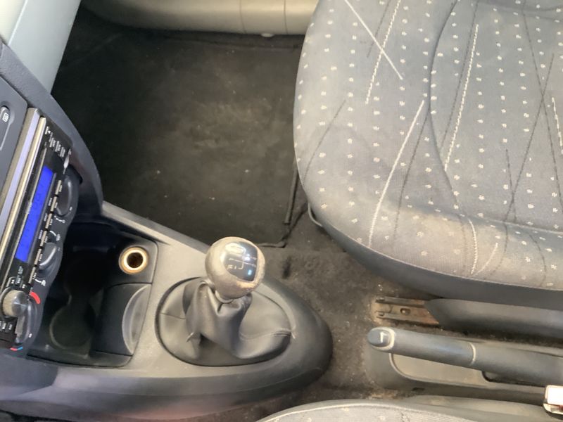 Renault Clio 1.5 dCi Expression 2002 – снимка 32