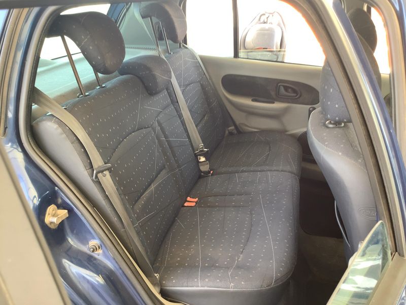 Renault Clio 1.5 dCi Expression 2002 – снимка 19