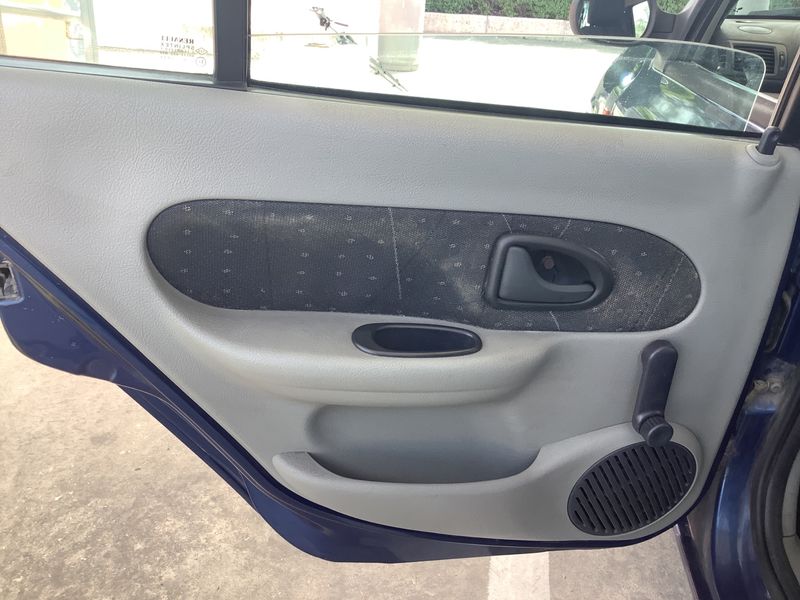 Renault Clio 1.5 dCi Expression 2002 – снимка 31
