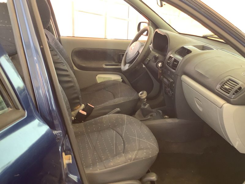 Renault Clio 1.5 dCi Expression 2002 – снимка 16