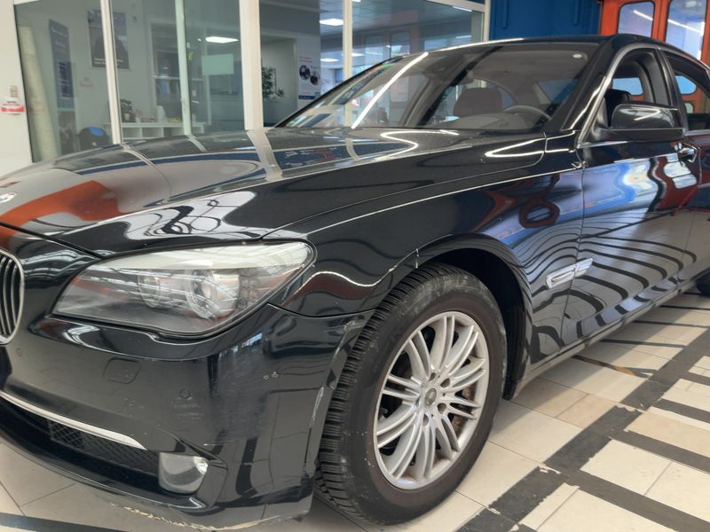 BMW 7er 730d 2010 – снимка 2