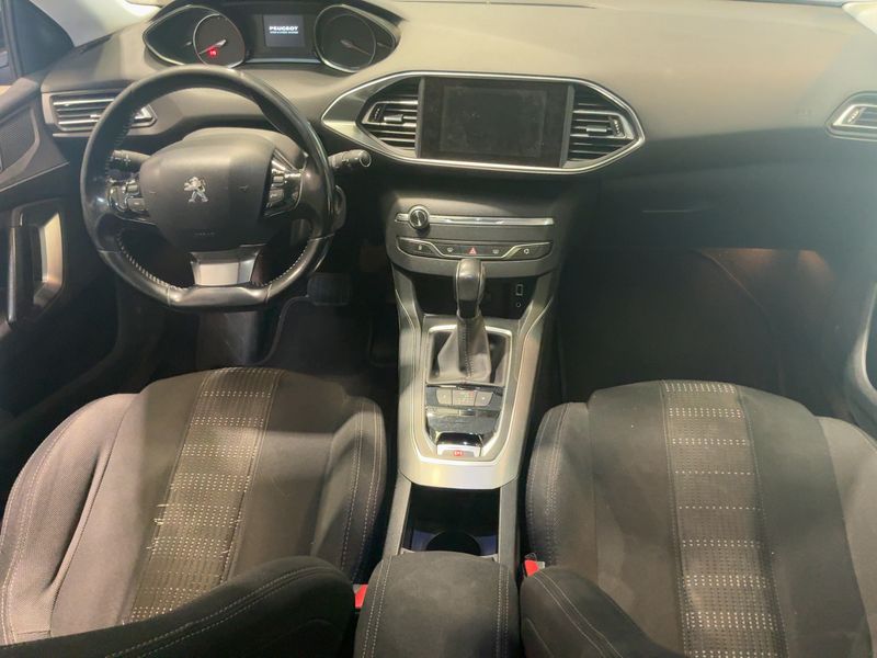 Peugeot 308 2.0 Blue-HDi Allure 2015 – снимка 17