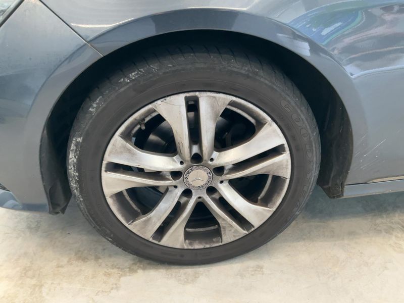 Mercedes-Benz E-Klasse E 220 CDI T BlueTEC Avantgarde 2015 – снимка 16