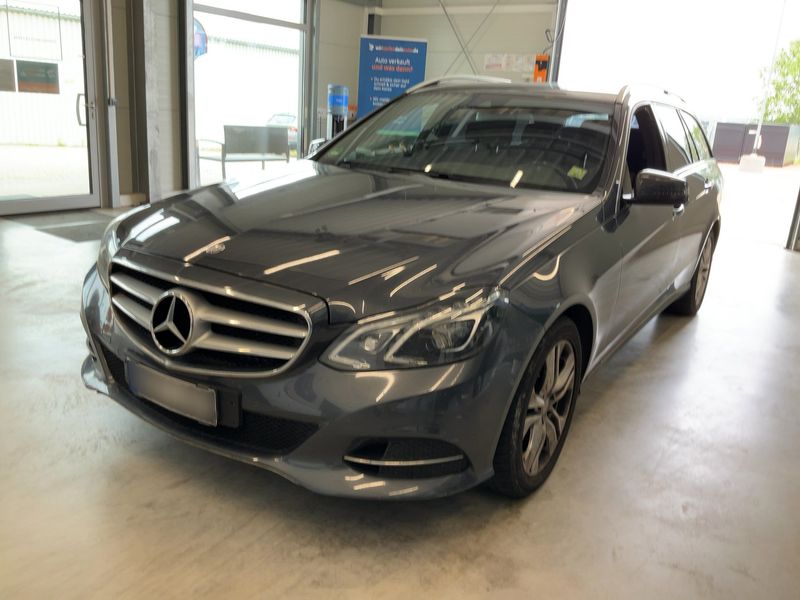 Mercedes-Benz E-Klasse E 220 CDI T BlueTEC Avantgarde 2015
