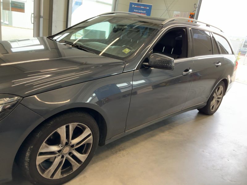 Mercedes-Benz E-Klasse E 220 CDI T BlueTEC Avantgarde 2015 – снимка 2