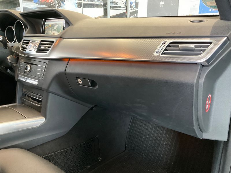 Mercedes-Benz E-Klasse E 220 CDI T BlueTEC Avantgarde 2015 – снимка 24