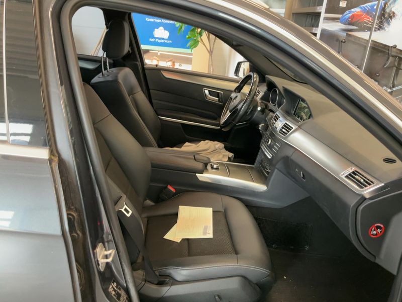 Mercedes-Benz E-Klasse E 220 CDI T BlueTEC Avantgarde 2015 – снимка 11