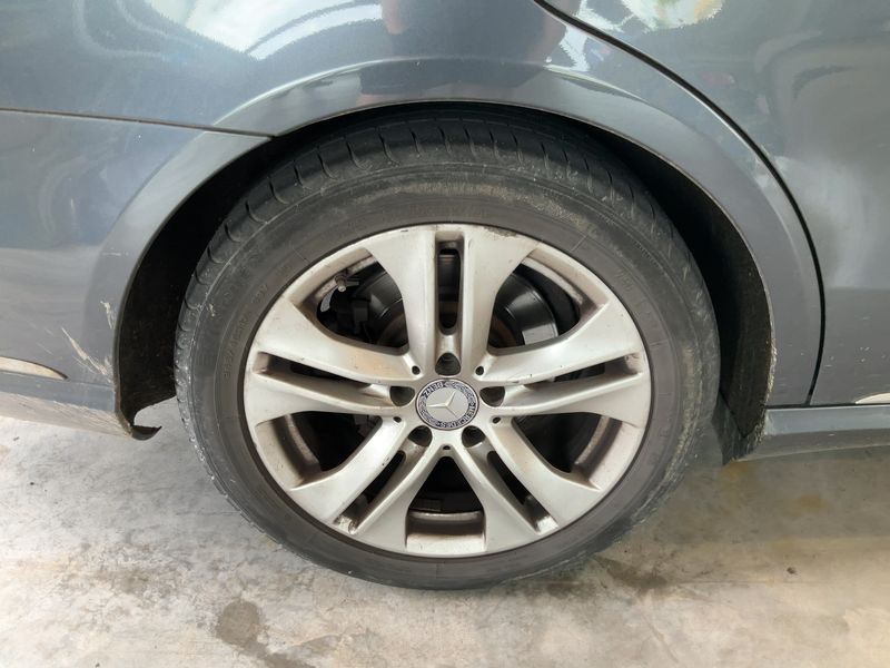 Mercedes-Benz E-Klasse E 220 CDI T BlueTEC Avantgarde 2015 – снимка 18