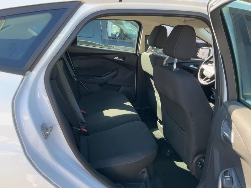 Ford Focus 1.5 TDCi Business 2017 – снимка 19