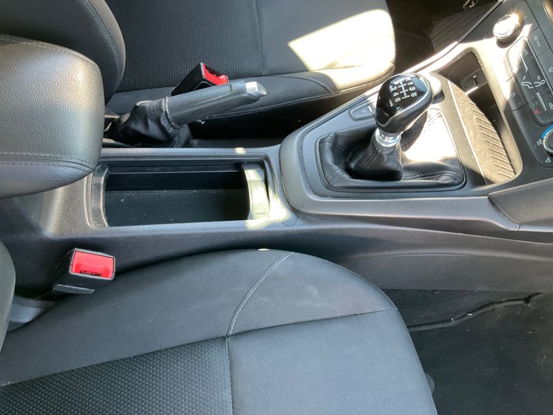 Ford Focus 1.5 TDCi Business 2017 – снимка 28