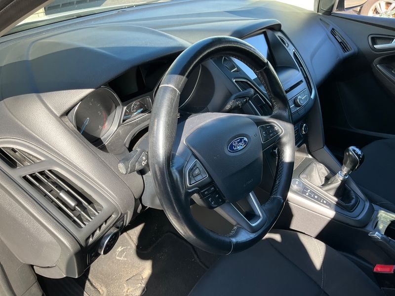 Ford Focus 1.5 TDCi Business 2017 – снимка 30