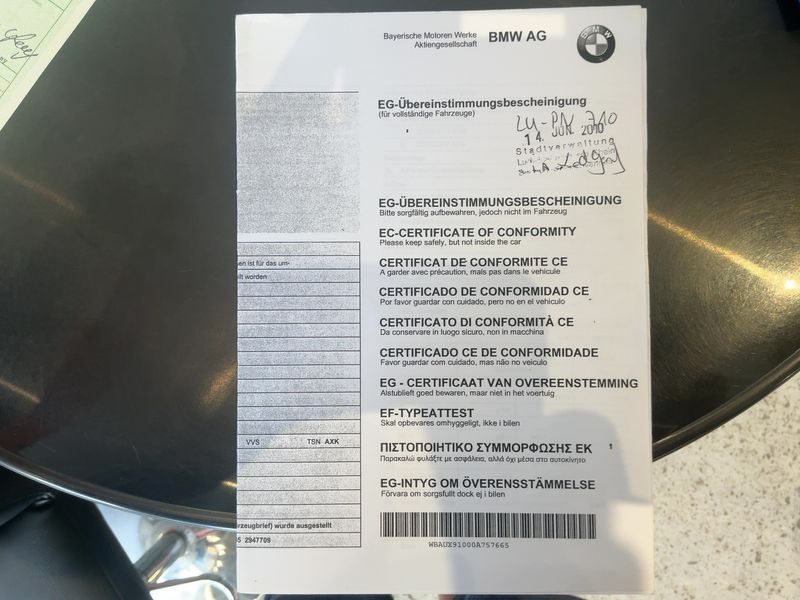 BMW 3er 325d 2010 – снимка 22