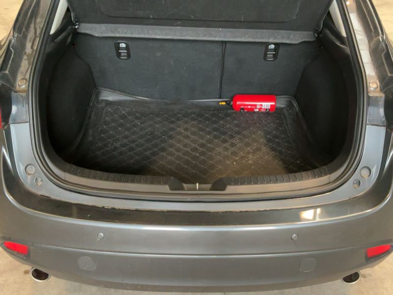 Mazda 3 2.0 Nakama 2016 – снимка 16