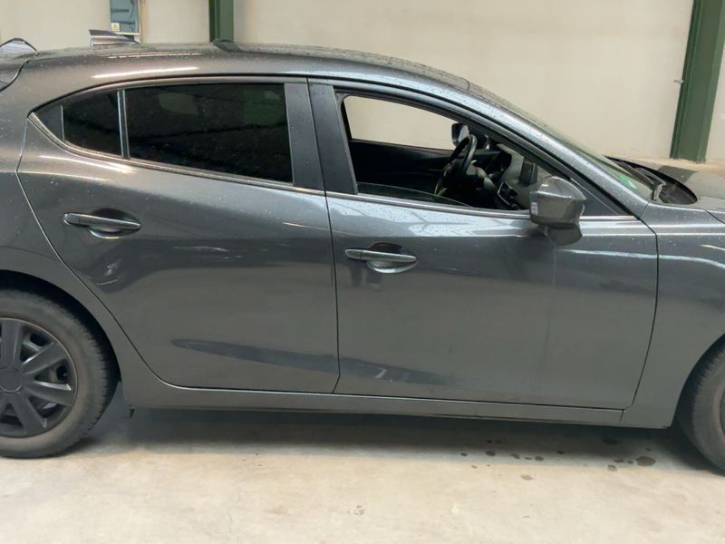 Mazda 3 2.0 Nakama 2016 – снимка 10