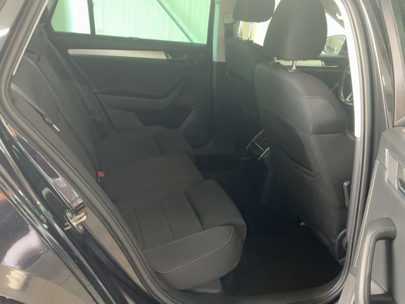 Skoda Superb 1.5 TSI ACT Business 2019 – снимка 19
