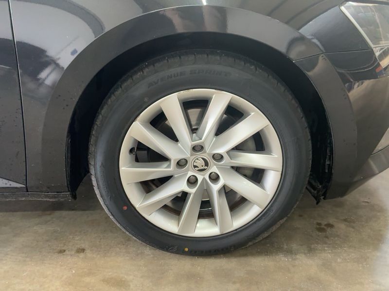 Skoda Superb 1.5 TSI ACT Business 2019 – снимка 11