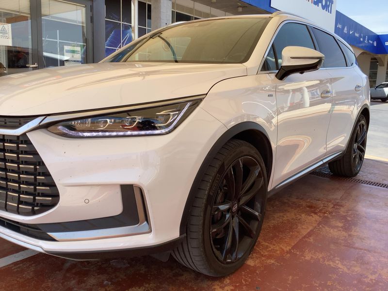 BYD Tang electric drive 380 kW Flagship 4WD 2023 – снимка 2