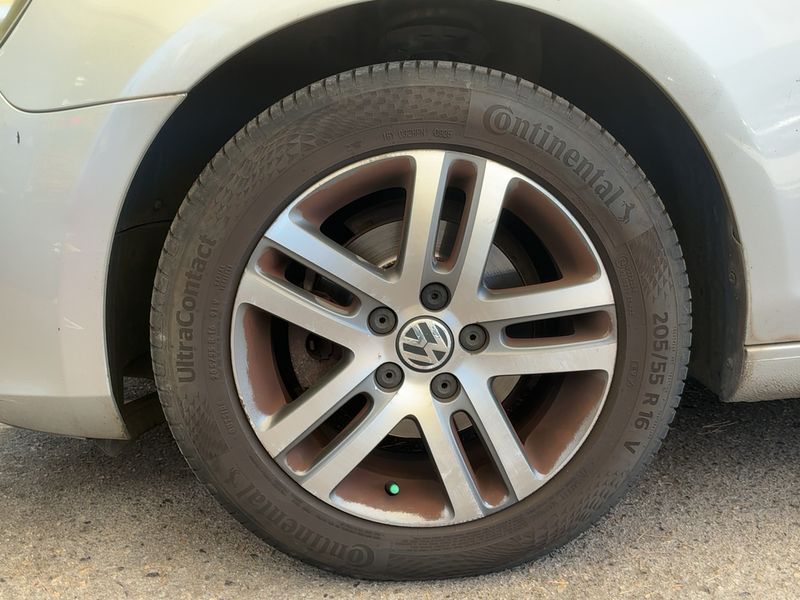 Volkswagen Golf VI 1.6 TDI Comfortline 2010 – снимка 16