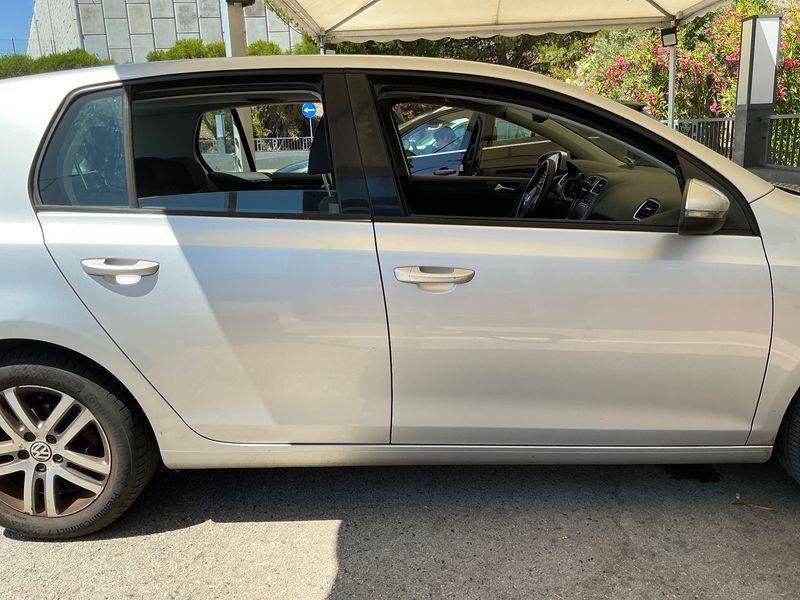 Volkswagen Golf VI 1.6 TDI Comfortline 2010 – снимка 7