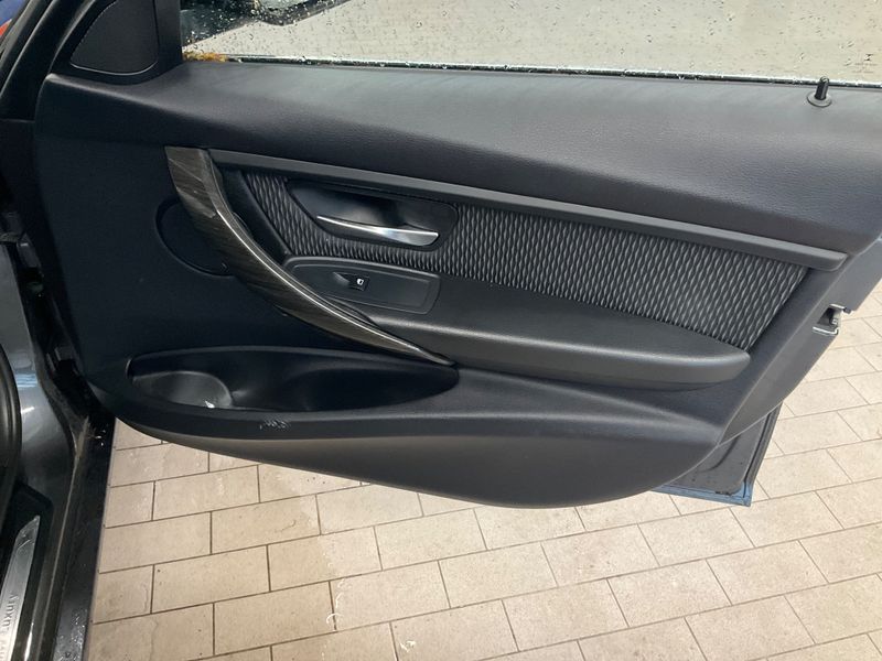 BMW 3er 320d 2015 – снимка 23
