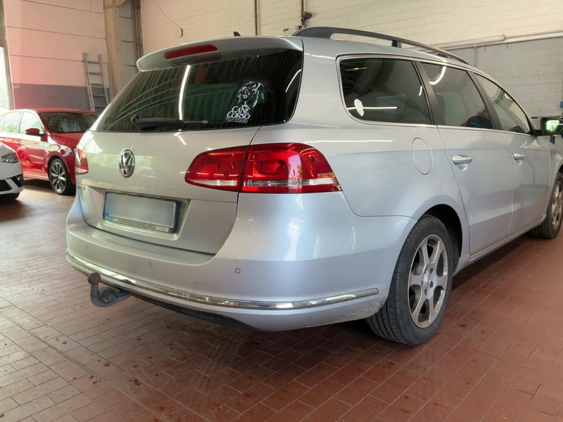 Volkswagen Passat 2.0 TDI Comfortline BlueMotion Tech 2012 – снимка 8