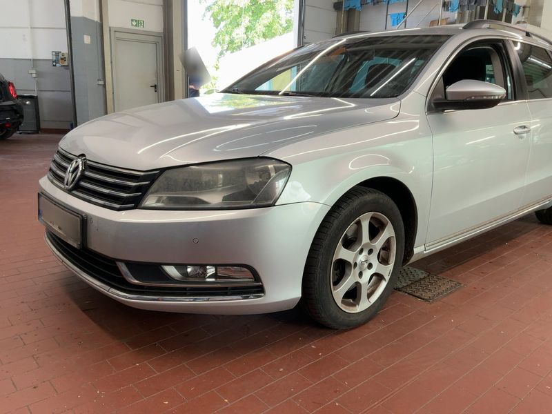Volkswagen Passat 2.0 TDI Comfortline BlueMotion Tech 2012 – снимка 2