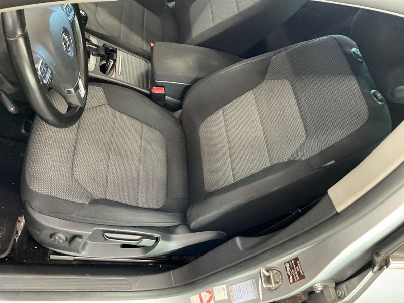 Volkswagen Passat 2.0 TDI Comfortline BlueMotion Tech 2012 – снимка 28