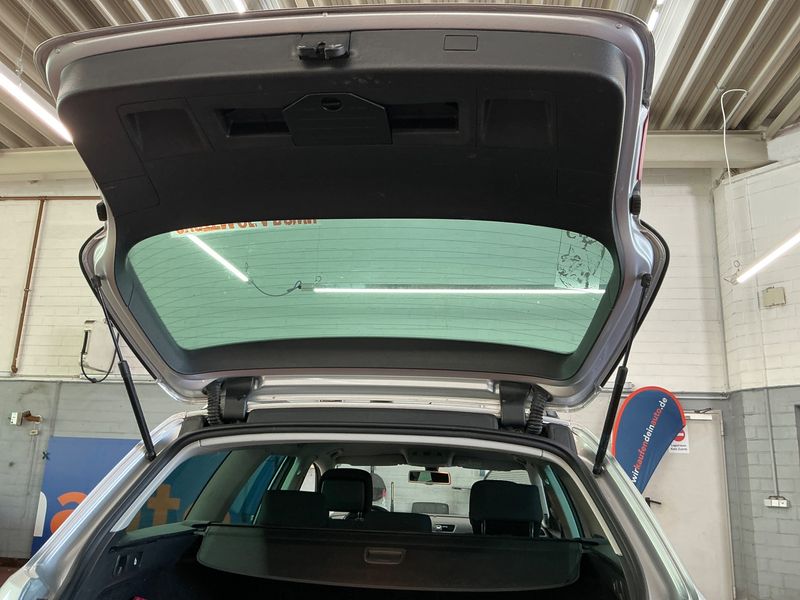 Volkswagen Passat 2.0 TDI Comfortline BlueMotion Tech 2012 – снимка 26