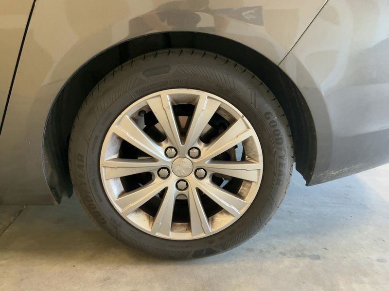 Peugeot 308 1.5 Blue-HDi Style 2018 – снимка 5