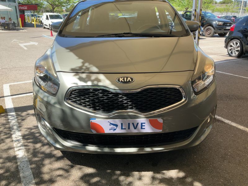 Kia Carens 1.6 GDI Concept 2015 – снимка 14