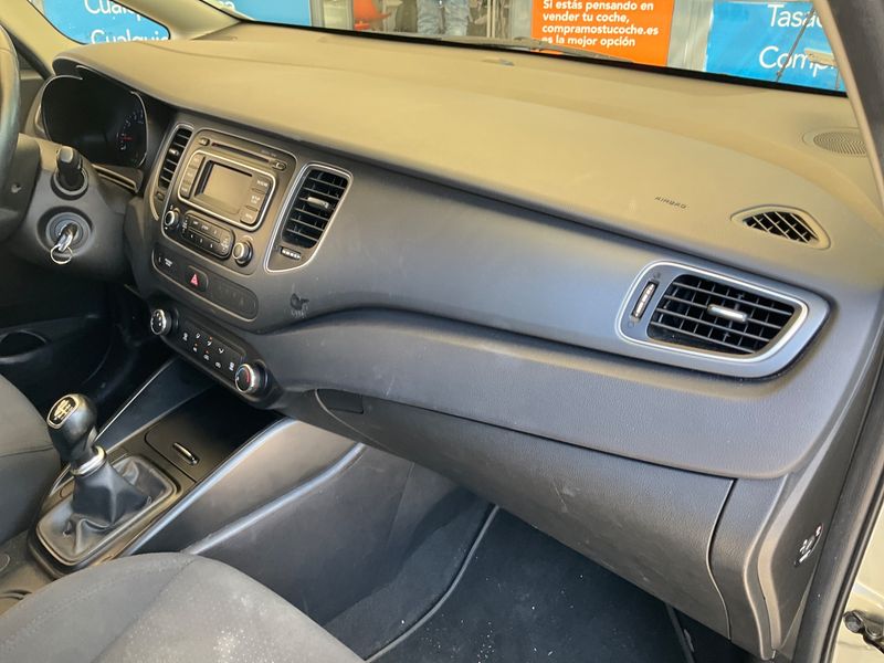 Kia Carens 1.6 GDI Concept 2015 – снимка 26