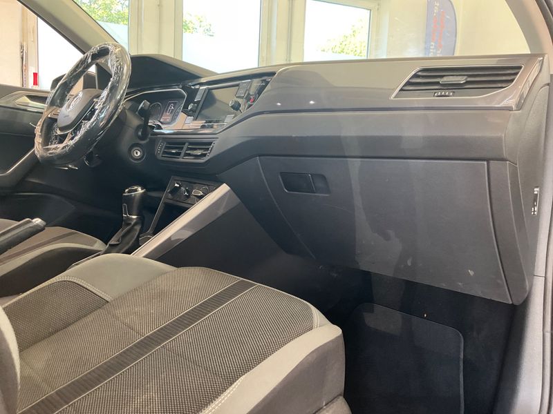 Volkswagen Polo 1.6 TDI Highline 2018 – снимка 26
