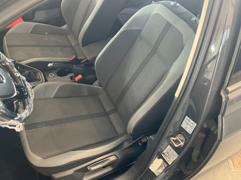 Volkswagen Polo 1.6 TDI Highline 2018 – снимка 29