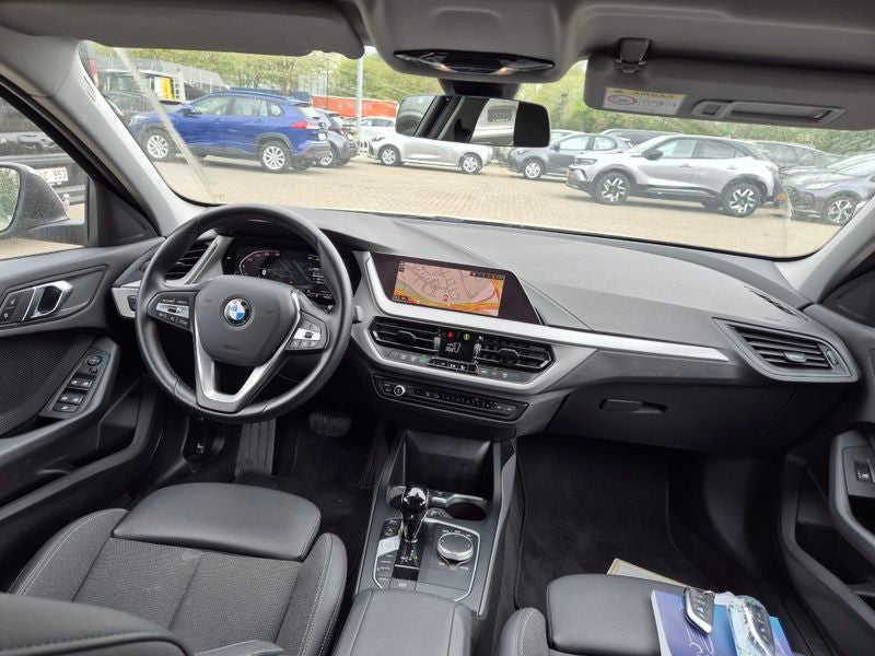 BMW 1er 116i Advantage 2024 – снимка 7