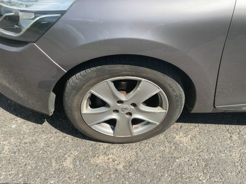 Renault Clio 0.9 Duel 2015 – снимка 3