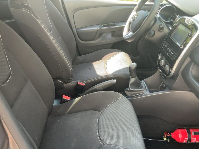 Renault Clio 0.9 Duel 2015 – снимка 16