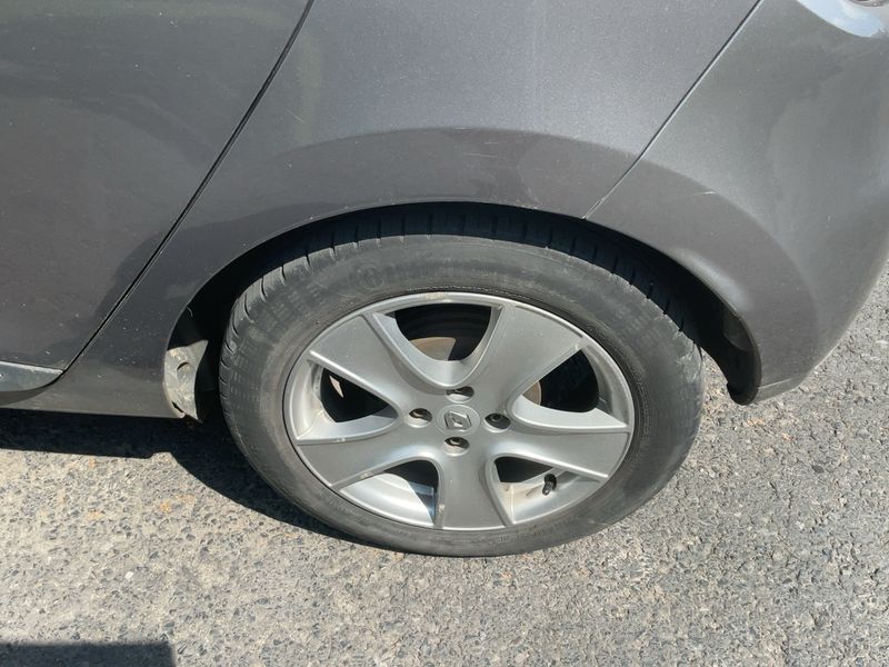 Renault Clio 0.9 Duel 2015 – снимка 5