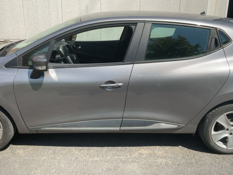 Renault Clio 0.9 Duel 2015 – снимка 4
